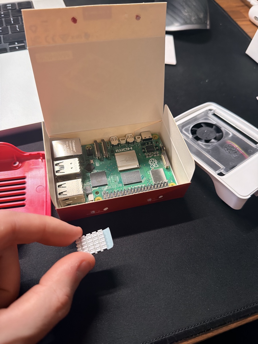 Installing the heat sink